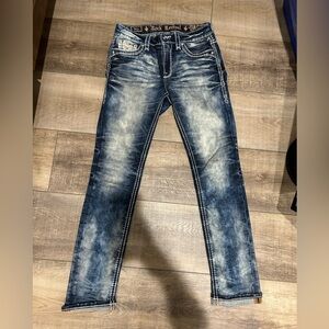 Delu Mid-Rise Straight Stretch Jean